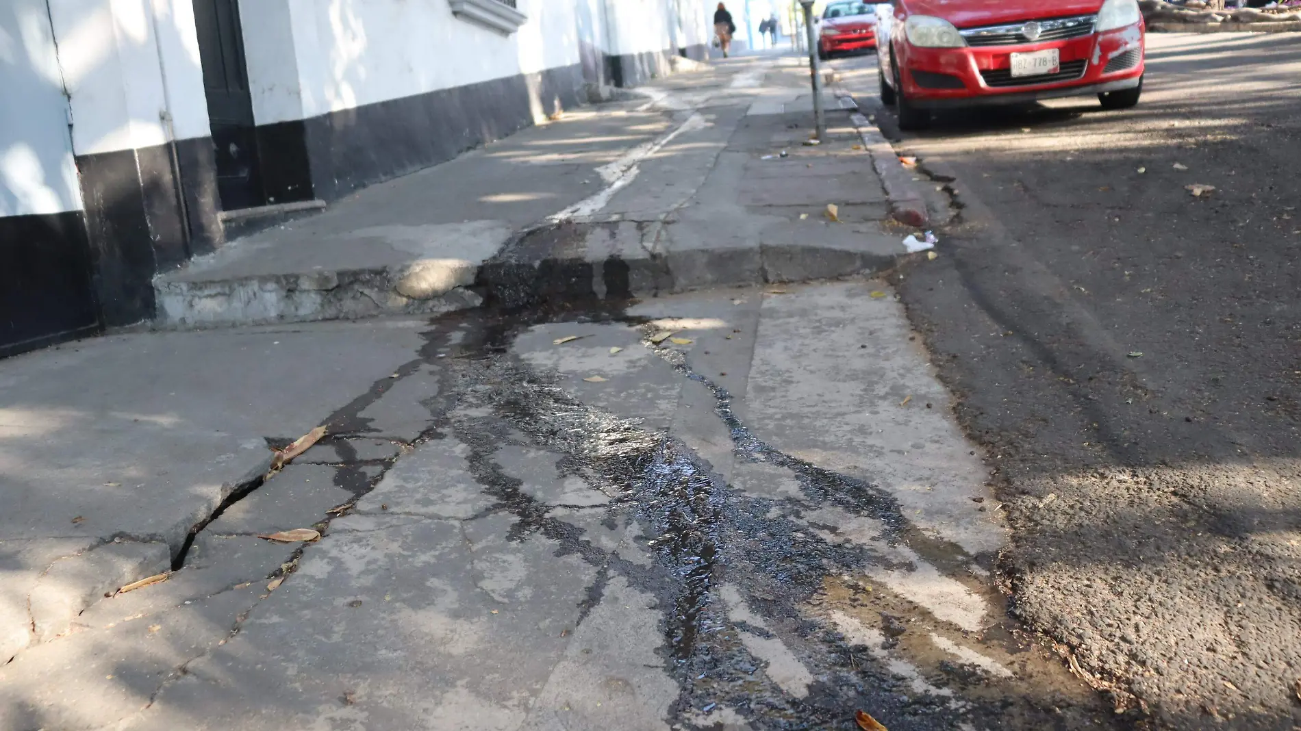 LUIS-F13V Hay dos colonias en Cuernavaca con agua contaminada, Dante Figueroa Castelar (4)